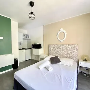 https://studio-minimes-compans.midi-pyreneeshotels.com